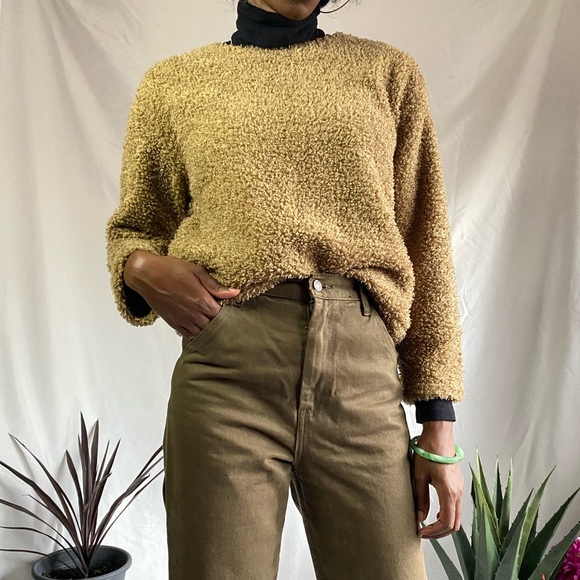 Uniqlo Fuzzy teddy beige sweater - Picture 2 of 6